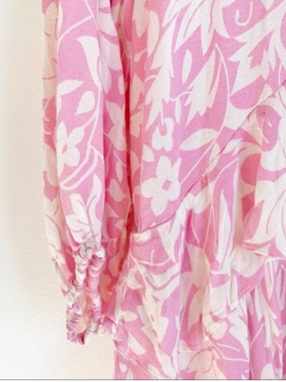 NWT. Free People Rebecca Pink Floral Ruffle, long sleeve dress.small - Picture 6 of 6